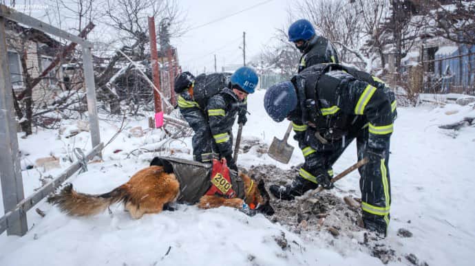 Rescue operation completed in Donetsk Oblast's Pokrovsk district: over 100 body parts found – photo