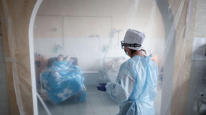 В Чернівецькій області лікарні для заражених COVID-19 заповнені до 79%