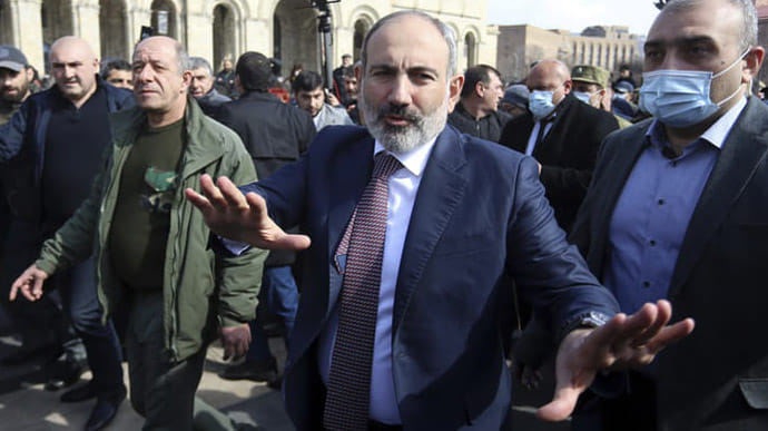 Премьер Армении ответил на призыв Генштаба об отставке: займитесь своим делом