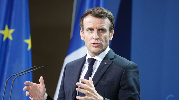 Macron does not rule out supplying aircraft to Ukraine but says it is not a priority
