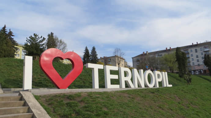 Тернополь отказался от строгого карантина: Такая блoкада была во времена татар