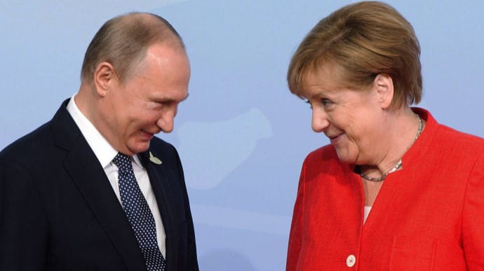 Меркель зустрінеться з Путіним перед візитом до Зеленського
