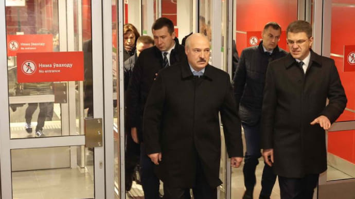Лукашенко заявил, что гарантирует новые выборы, но при условии