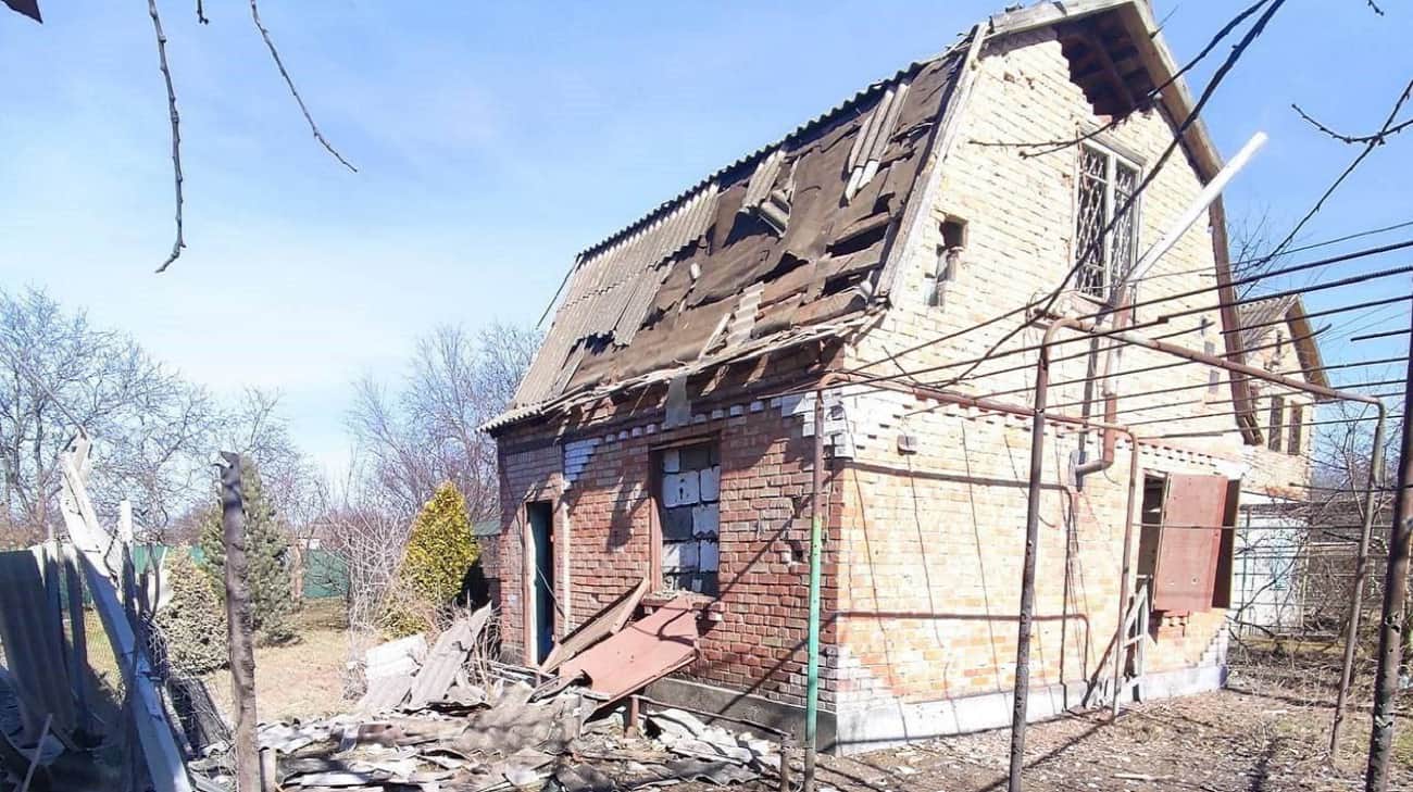 Russians launch half a dozen drones at Nikopol district over day: 72-year-old man injured – photo