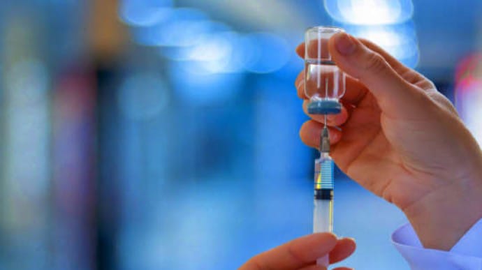 Еще 4,5 тысячи украинцев получили прививки против Covid