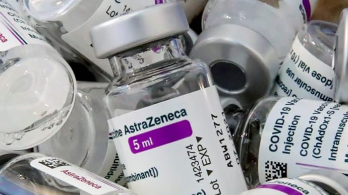 В Германии три федеральные земли предложат вакцину AstraZeneca всем желающим
