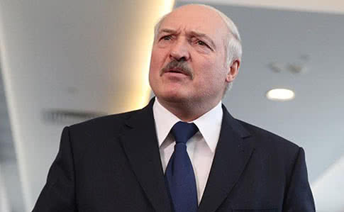 Лукашенко про критику на свою адресу: тільки лінива, паршива собака не гавкає в мою сторону