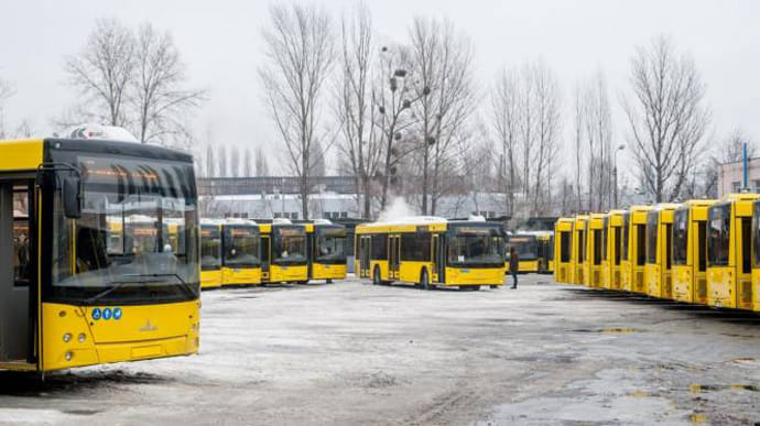 В Киеве общественный транспорт сбился с графика из-за непогоды
