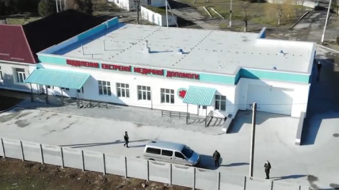Russians loot hospital in Skadovsk