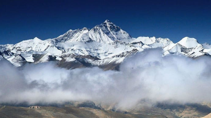 Коронавірус дістався Евересту: захворів альпініст з Норвегії