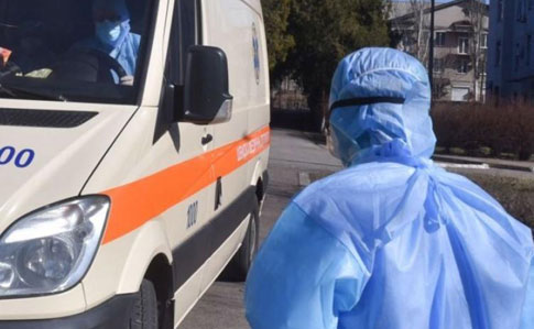 У Львові дві смерті: жінка з COVID-19 і чоловік з підозрою  