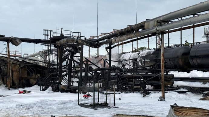 У Краснодарському краї Росії палала нафтобаза: згоріли 3 цистерни з мазутом  
