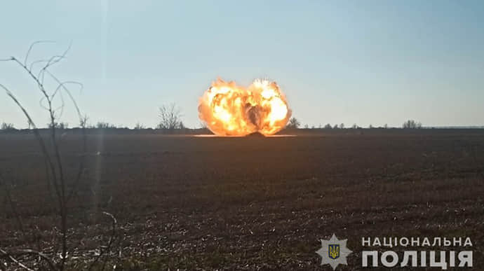 Полиция показала уничтожение крылатой ракеты Х-101