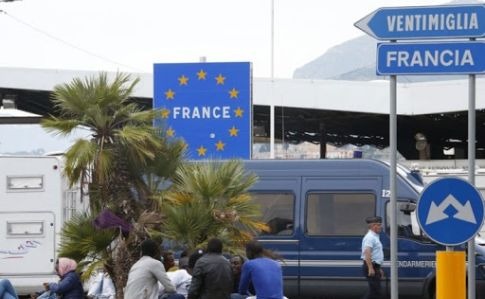 Во Франции ввели разрешения для въезда в страну