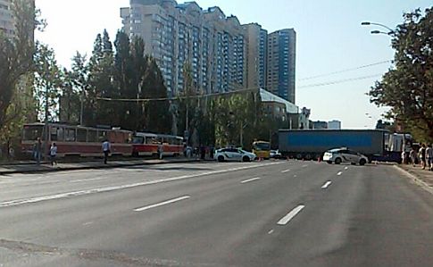 Харьковское шоссе в Киеве перекрыли из-за протеста