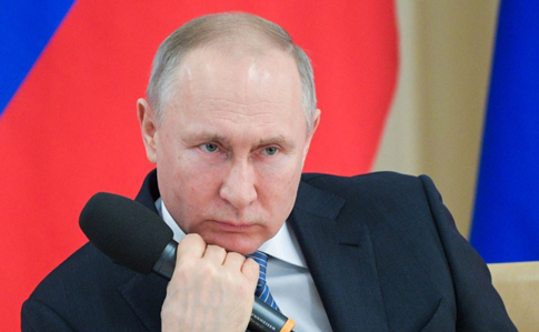 Половина россиян недовольна действиями Путина в борьбе с коронавирусом