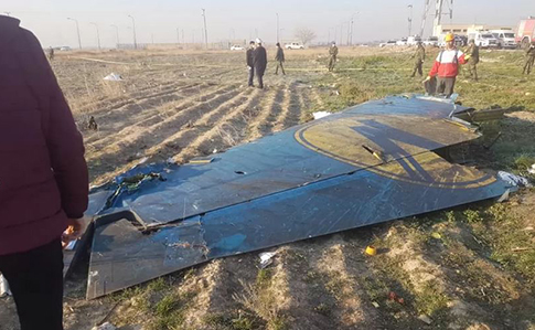 РНБО: На борту літака, що розбився в Ірані, було 11 українців
