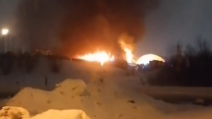 У Росії спалахнув хімічний завод