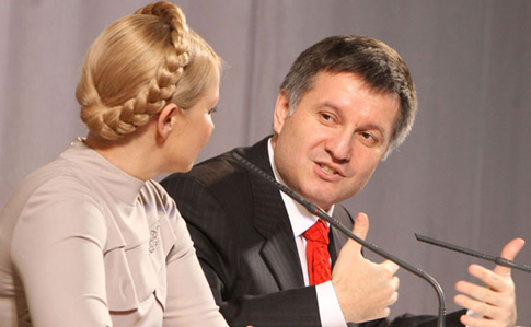 Аваков уверяет: переговоров с Батькивщиной о парламентской форме правления нет