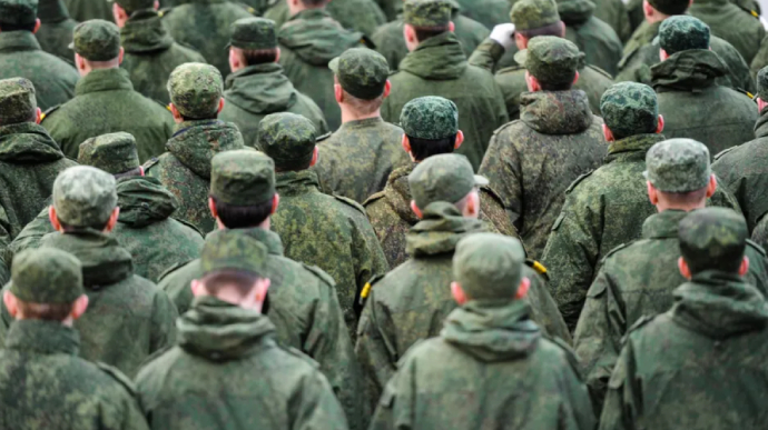 Російським військовим перестають платити: скарги з півсотні регіонів