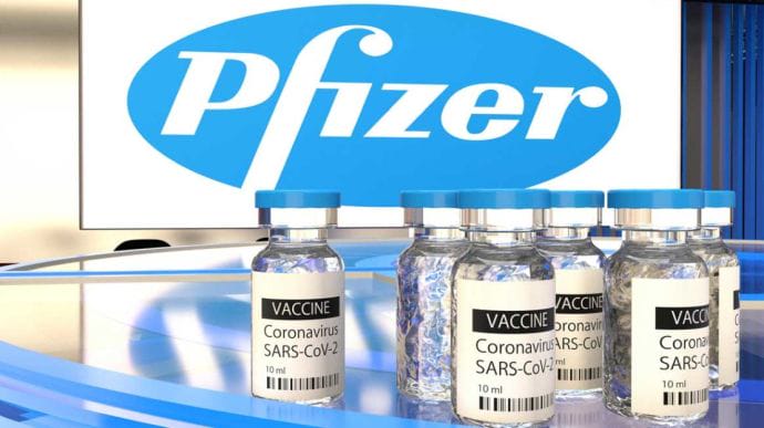 В Pfizer отреагировали на смерть украинца после вакцинации