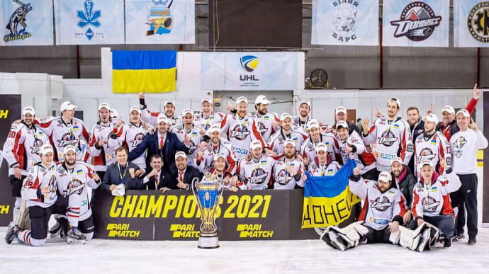 Донбас в овертаймі вирвав перемогу у Сокола і став чемпіоном України з хокею