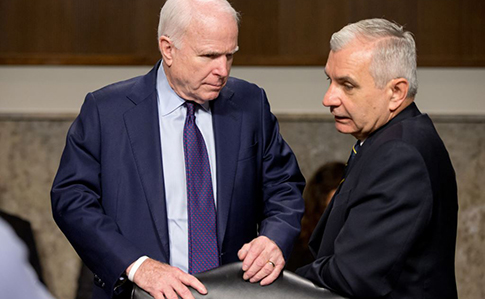 Сенаторы США от обеих партий выступили с заявлением о российских кибератаках