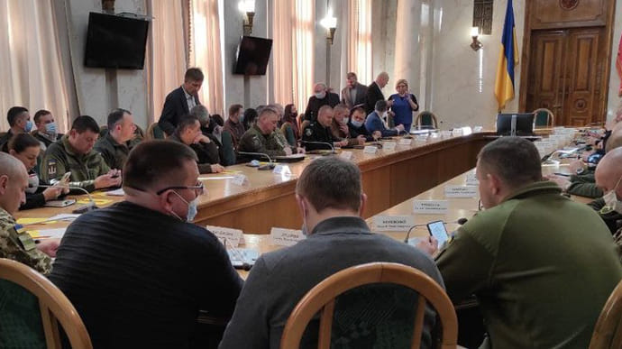 РФ нарощує сили на кордоні з Харківщиною і купила 45 тисяч пакетів для трупів – СБУ