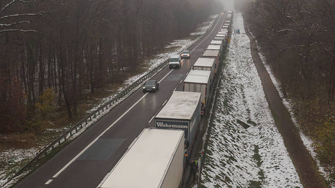 Влада Словаччини пообіцяла Україні запобігти блокуванню кордону