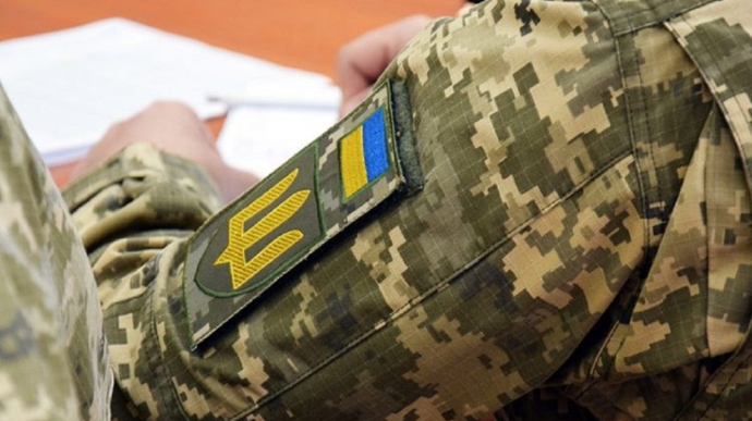 Издевательства над военными и вымогательство: после расследования УП Сырский назначил проверку в/ч