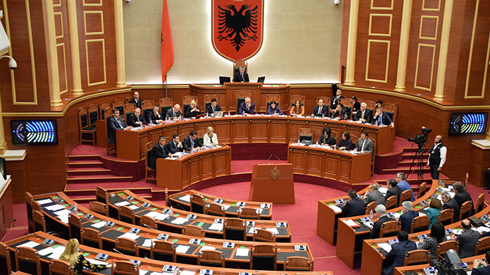 Албанія скасувала безвіз для громадян РФ