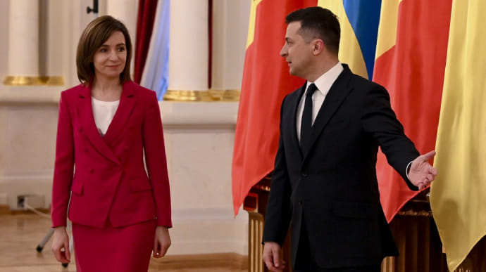Зеленский похвалил президента Молдовы: Не боится называть Крым украинским