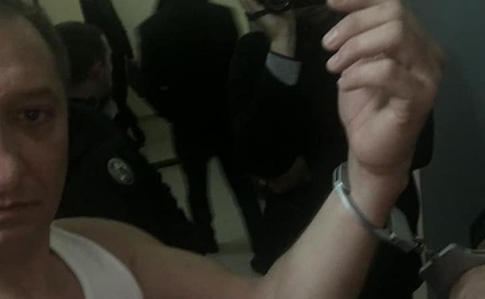 Драка в Раде: экс-нардепа от Свободы ночью вывезли в отделение полиции