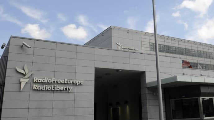 EU chief diplomat: EU to see what it can do about funding for Radio Liberty