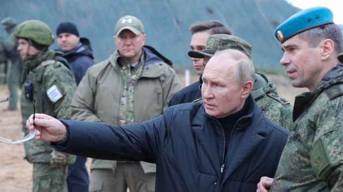 Після Зеленського в Бахмуті Путін раптом заявив, що щодня зустрічається з військовими