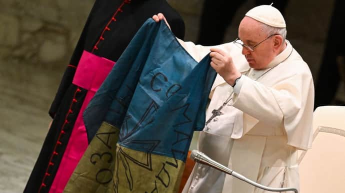 Папа Римский после шквала критики снова призывает к мирным переговорам