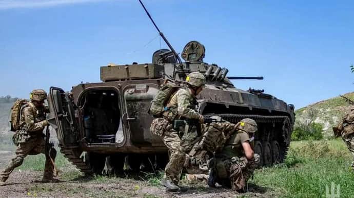 Ukrainian defenders repel all Russian attacks near Avdiivka under dense fire – General Staff report