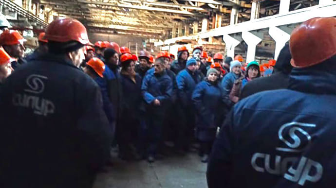 На заводі Силур в ОРДО страйкують робітники – ЗМІ