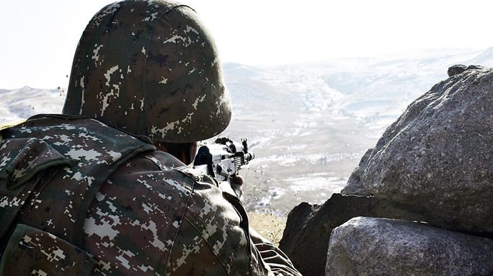 Армения заявила об очередном обстреле со стороны Азербайджана 