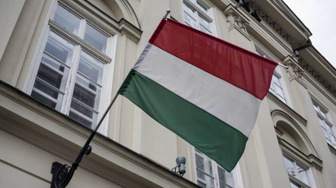 Проорбанівські аналітики: 69% угорців – проти допомоги Києву без коштів ЄС для Угорщини
