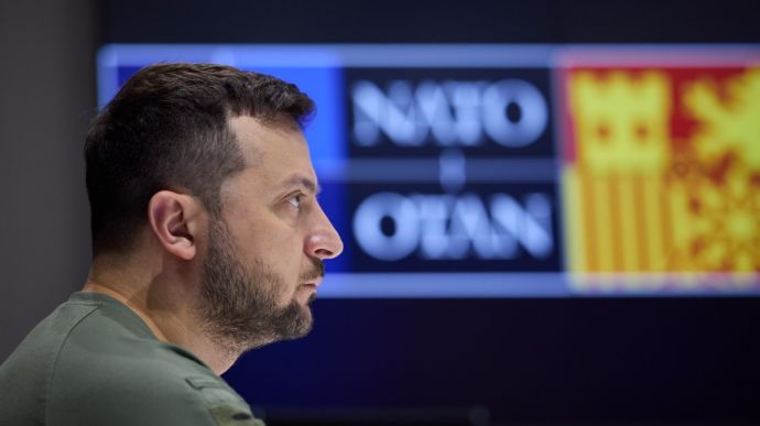 NYT: Якщо розділена Німеччина змогла вступити до НАТО, чому не може Україна?