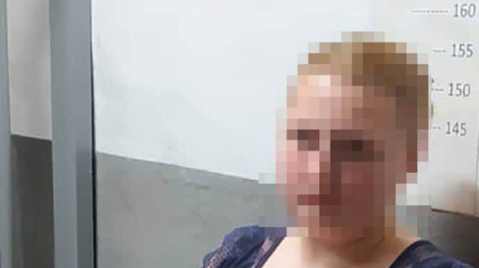 Притворялась детективом и обманывала семьи пропавших бойцов: на Николаевщине задержали мошенницу