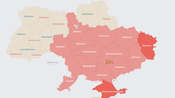 По Украине распространялась тревога из-за угрозы баллистики: в Одессе и в Запорожье слышали взрывы 