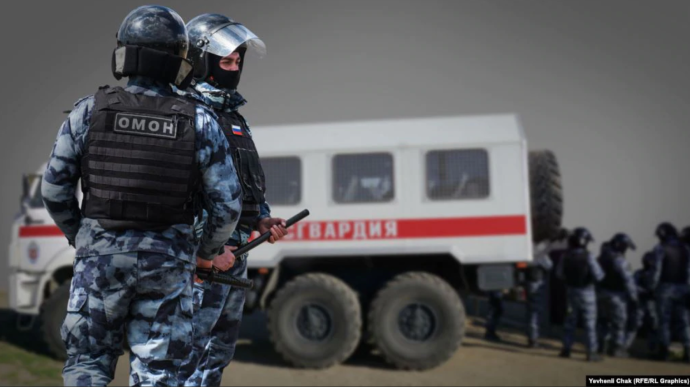 Оккупанты пришли домой к крымскотатарскому активисту, искали нелегалов