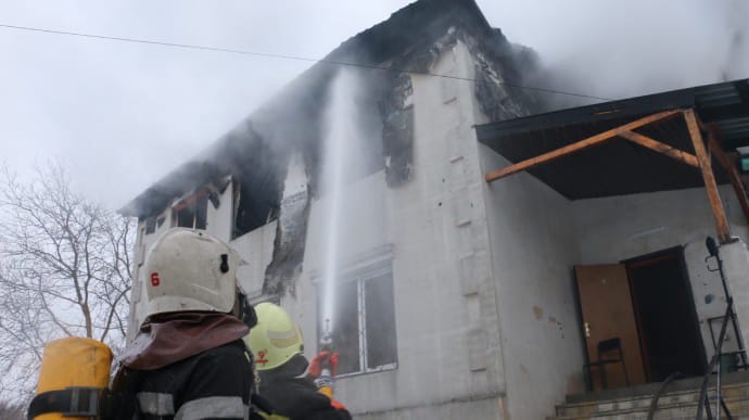 Пожежа у Харкові: помер один із врятованих