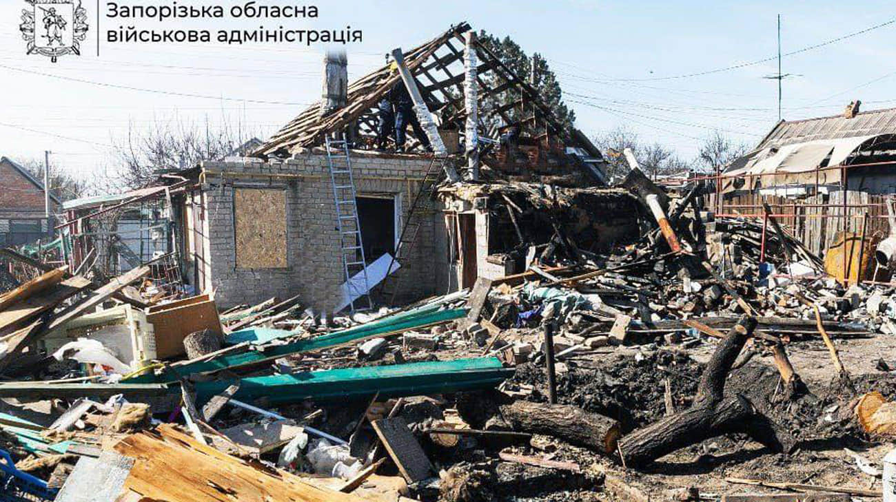 Росіяни вдарили КАБами по Верхній Терсі: під завалами люди – ОВА