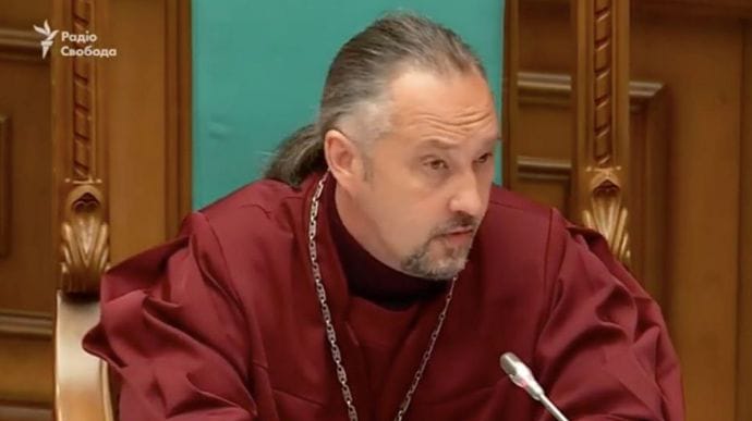 Судья КС Слиденко: После давления из ОП я написал заявление об отставке