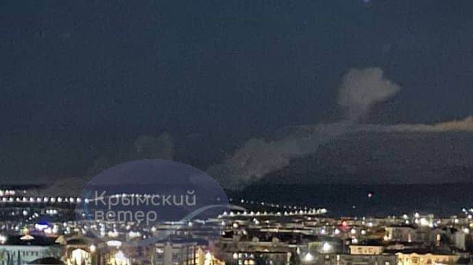Explosions heard in Sevastopol, smoke columns are reported