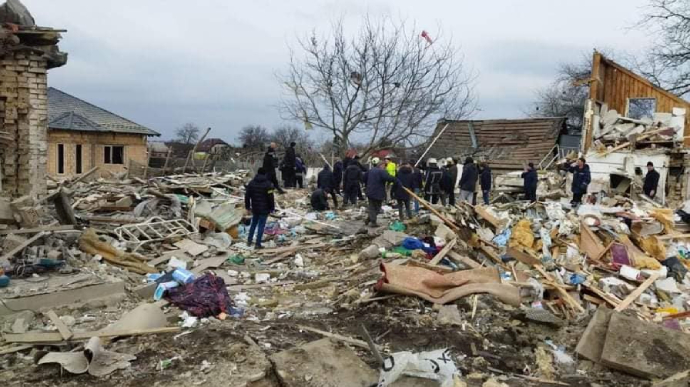 Russian shelling in Kyiv Region kills 5, 3 of them children