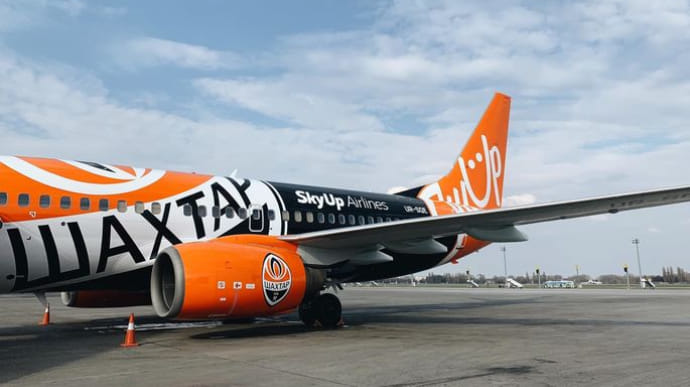 Літак Шахтаря встряв у халепу в аеропорту Бориспіль